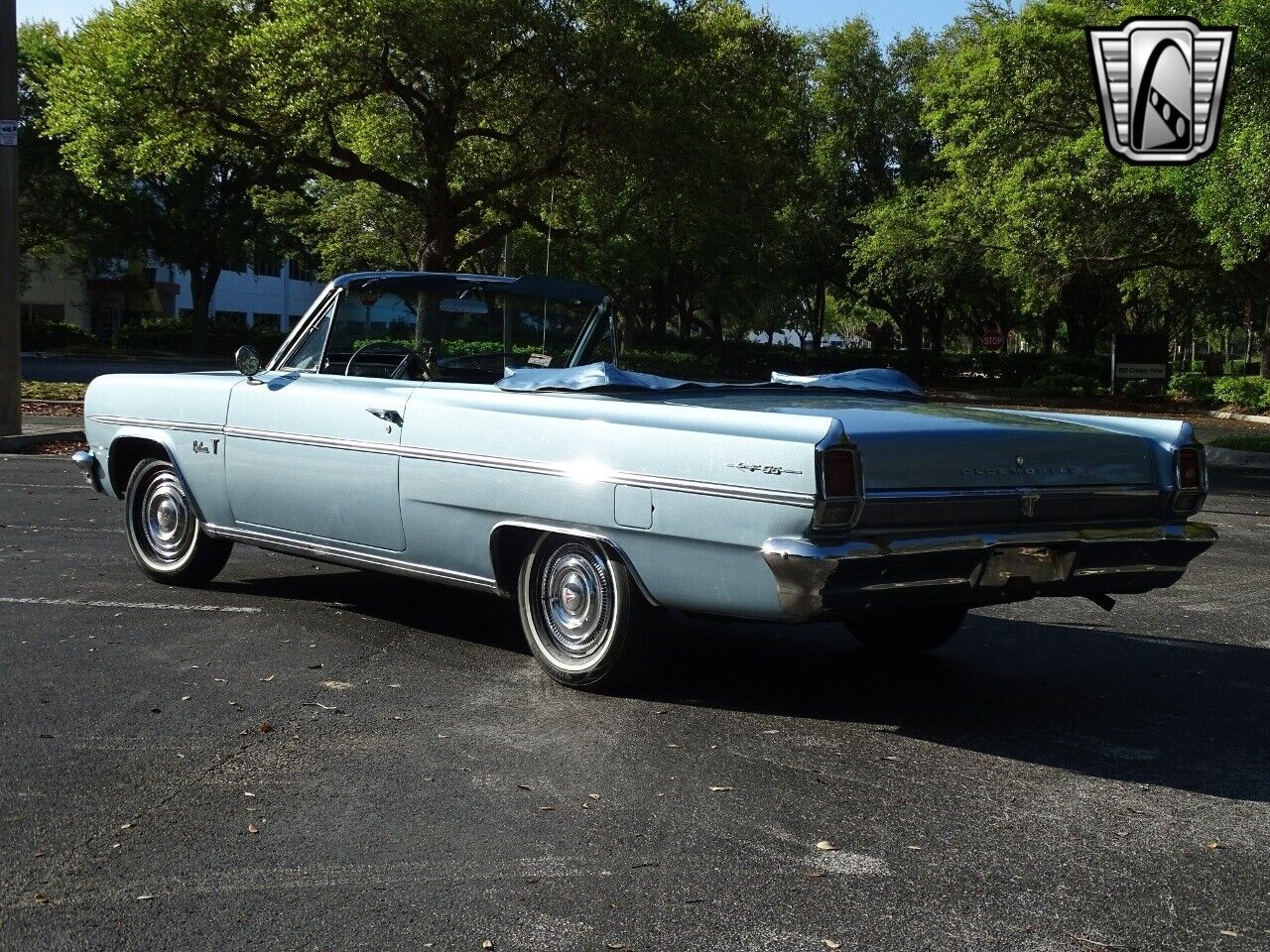 Oldsmobile-Cutlass-1963-5