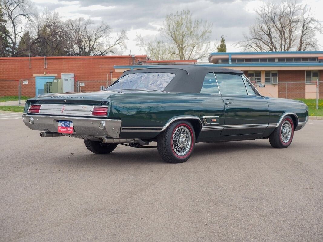 Oldsmobile-Cutlass-1965-3