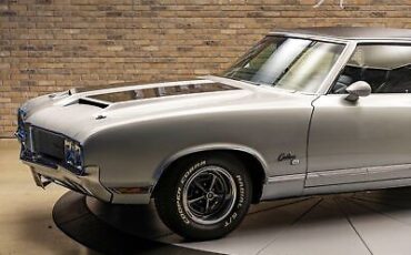 Oldsmobile-Cutlass-1970-7