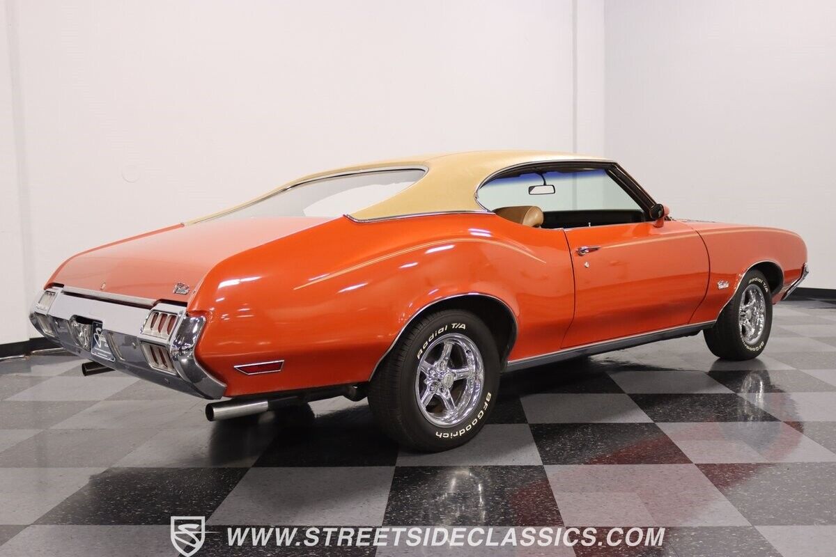 Oldsmobile-Cutlass-1972-11