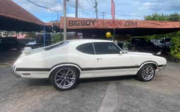 Oldsmobile-Cutlass-1972-11