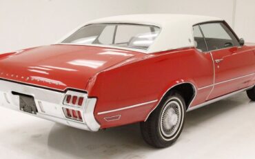 Oldsmobile-Cutlass-1972-3