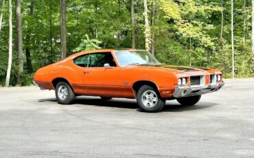 Oldsmobile Cutlass  year1}