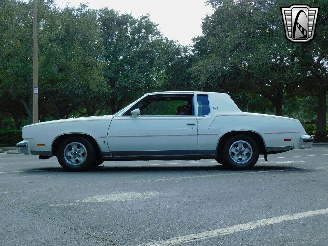 Oldsmobile-Cutlass-1980-3