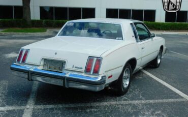 Oldsmobile-Cutlass-1980-6