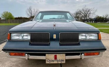 Oldsmobile-Cutlass-1987-1