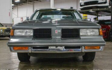 Oldsmobile-Cutlass-1987-11