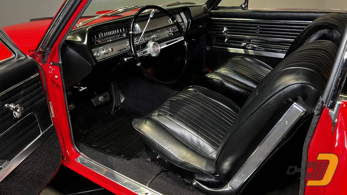 Oldsmobile-Cutlass-4-4-2-1965-9