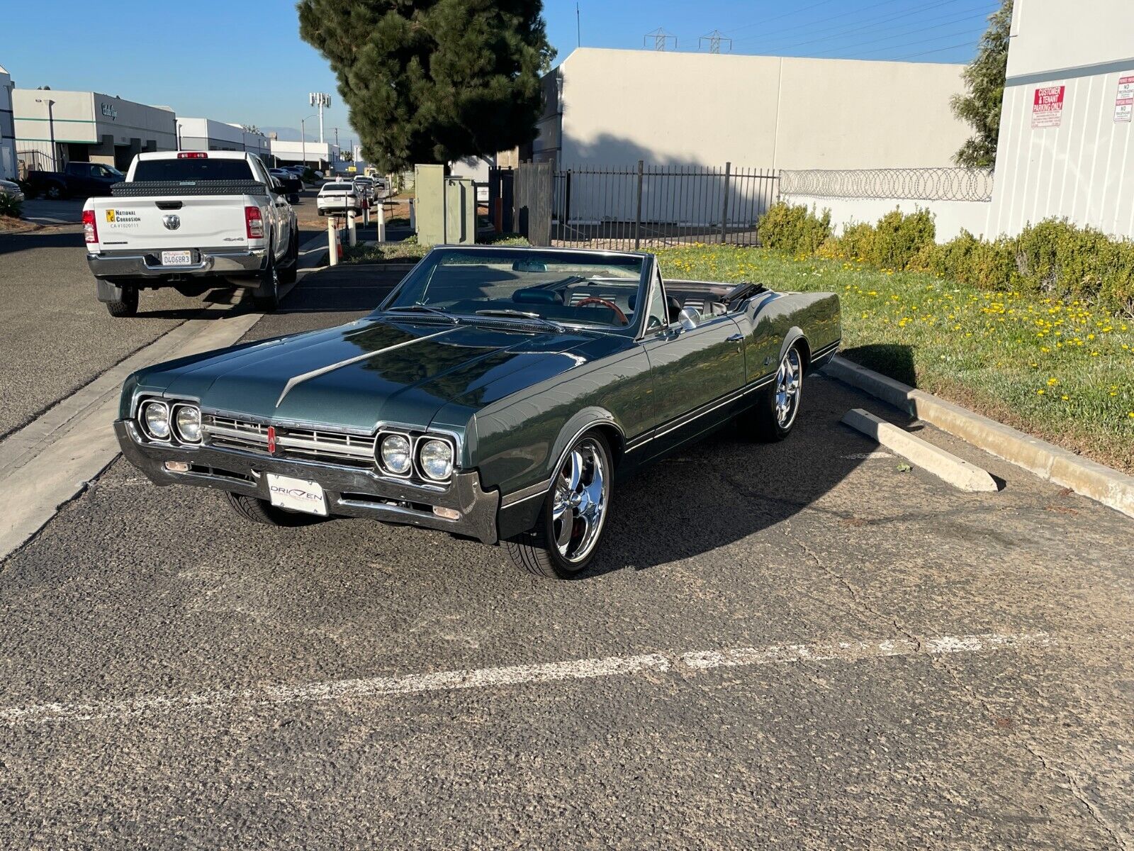 Oldsmobile-Cutlass-Cabriolet-1966-11