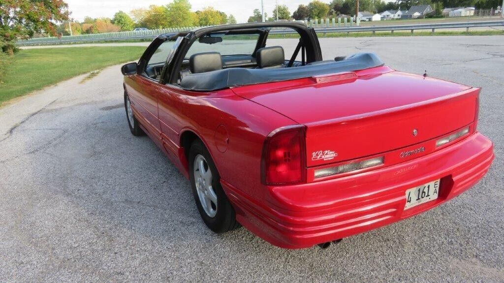 Oldsmobile-Cutlass-Cabriolet-1993-4