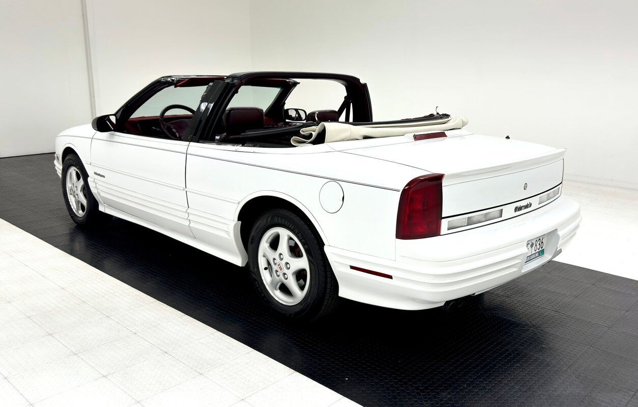 Oldsmobile-Cutlass-Cabriolet-1994-5