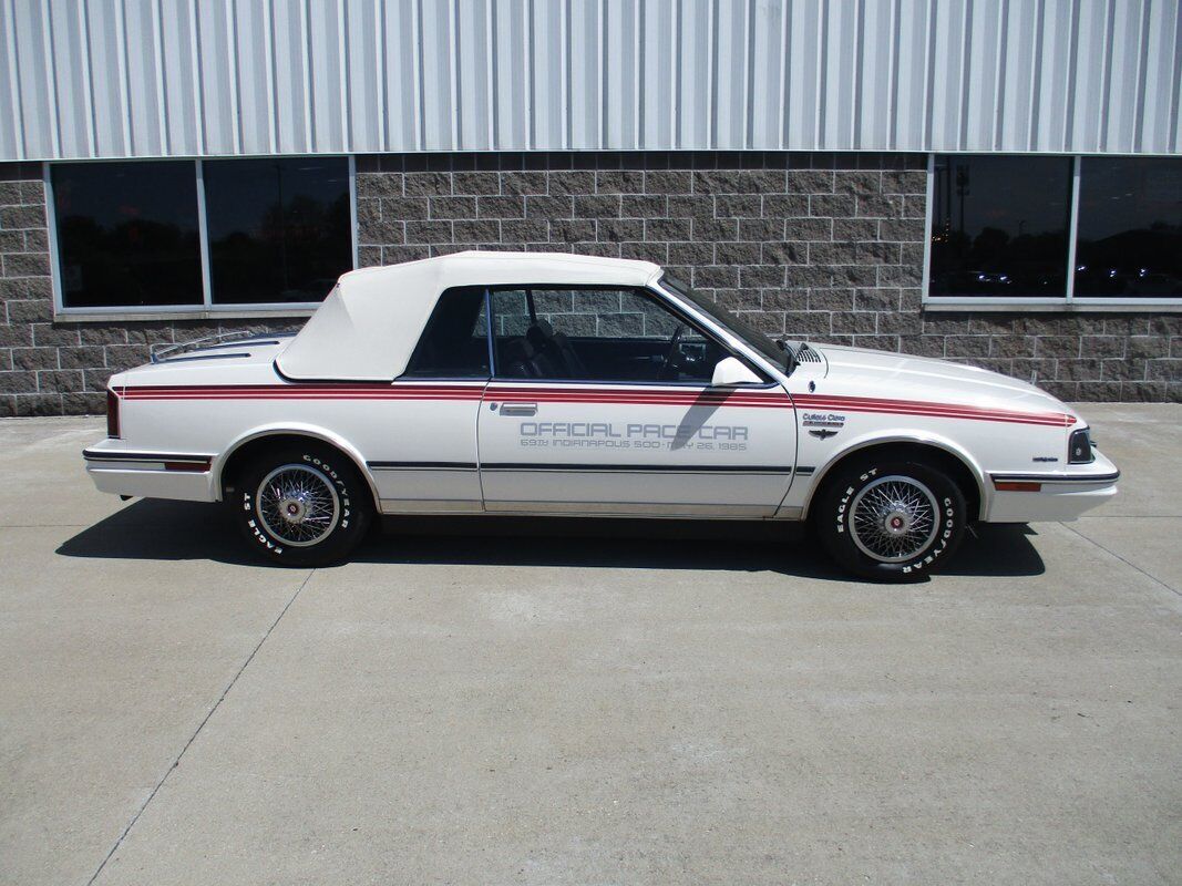 Oldsmobile-Cutlass-Ciera-Indy-500-Festival-Parade-Car-1985-10