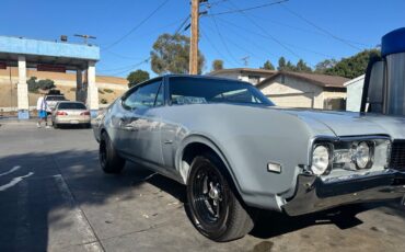 Oldsmobile-Cutlass-Coupe-1968-15