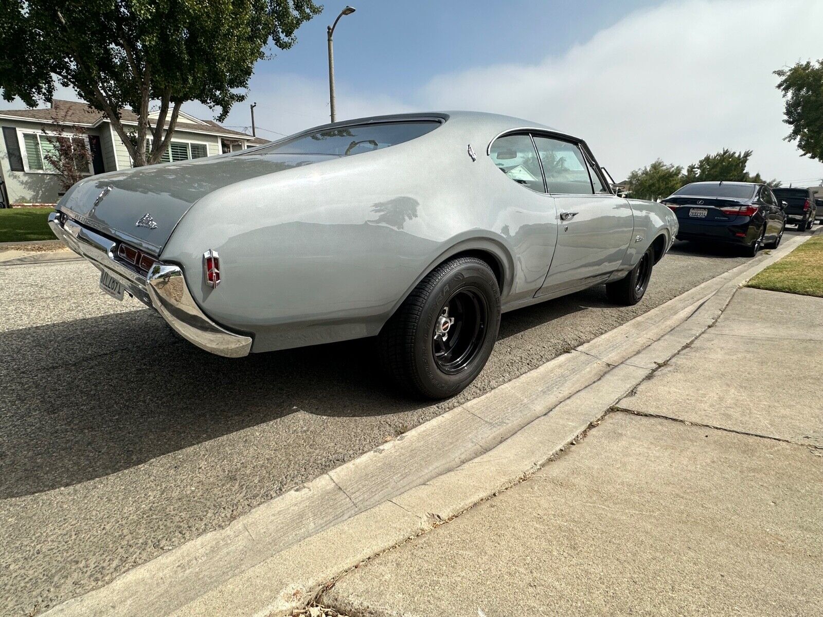 Oldsmobile-Cutlass-Coupe-1968-24