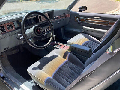 Oldsmobile-Cutlass-Coupe-1986-11