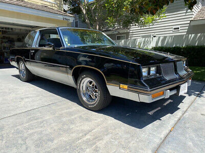 Oldsmobile-Cutlass-Coupe-1986-5