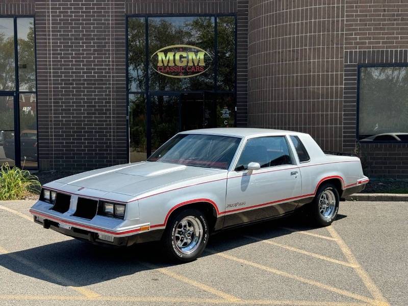 Oldsmobile-Cutlass-calais-1984-23