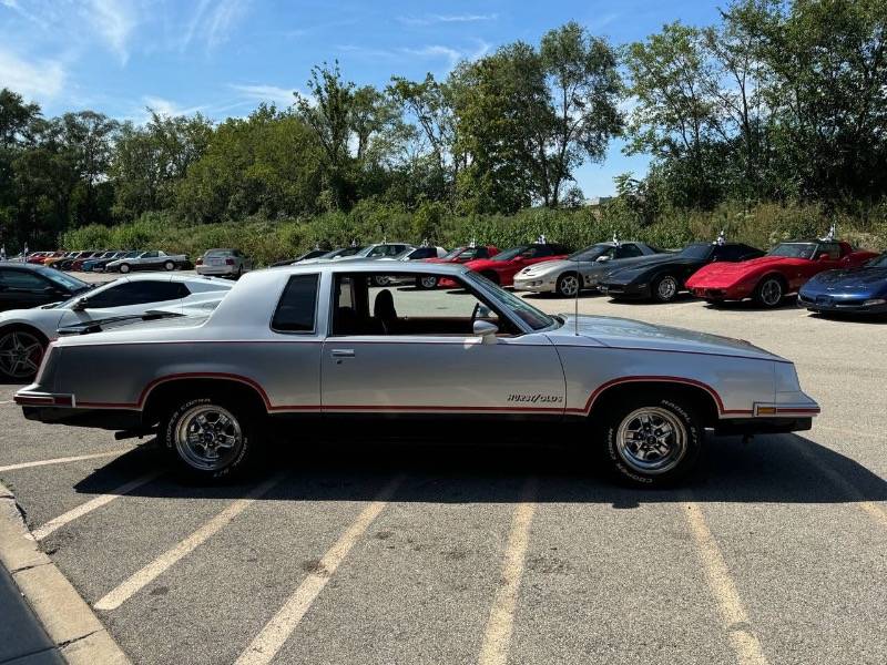 Oldsmobile-Cutlass-calais-1984-3