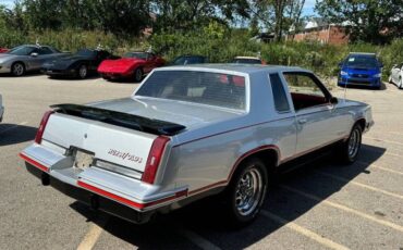 Oldsmobile-Cutlass-calais-1984-5