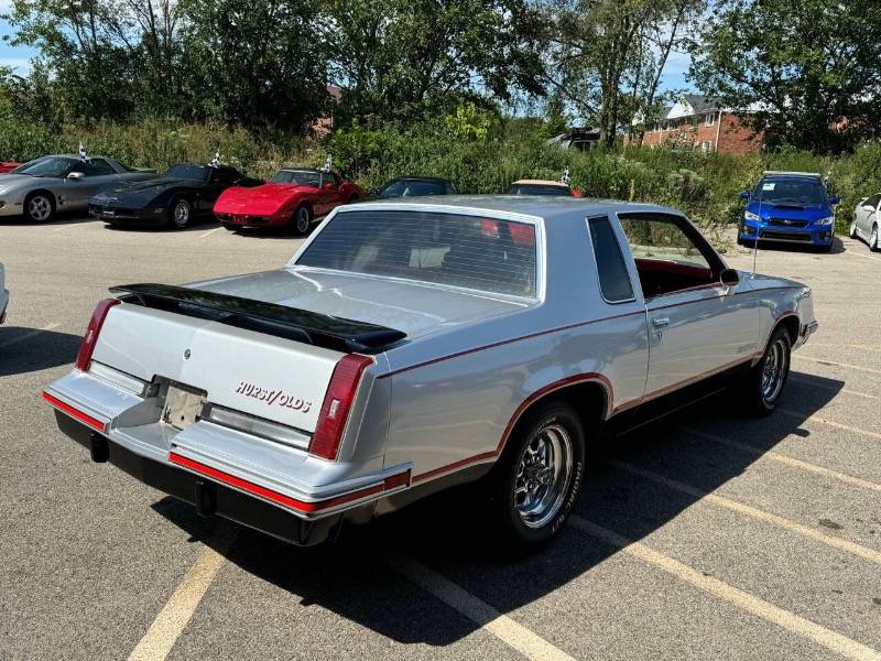 Oldsmobile-Cutlass-calais-1984-5