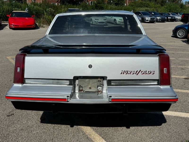 Oldsmobile-Cutlass-calais-1984-6