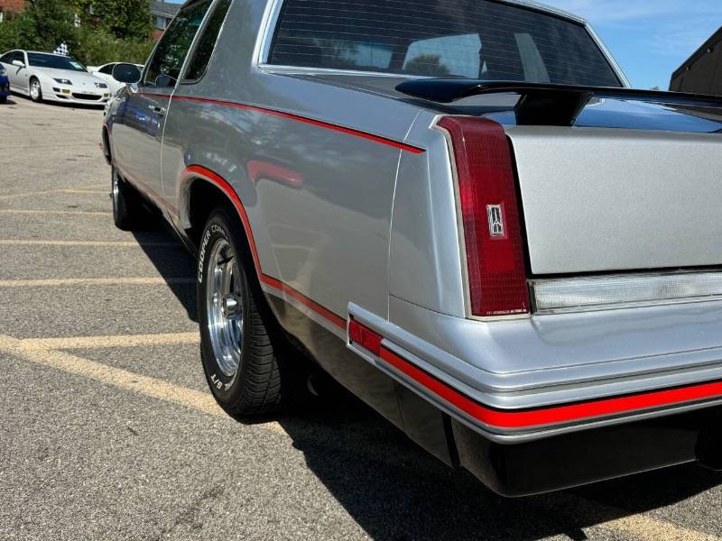 Oldsmobile-Cutlass-calais-1984-7