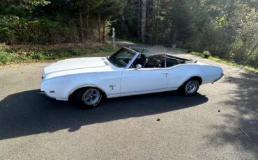 Oldsmobile-Cutlass-convertible-1969-1