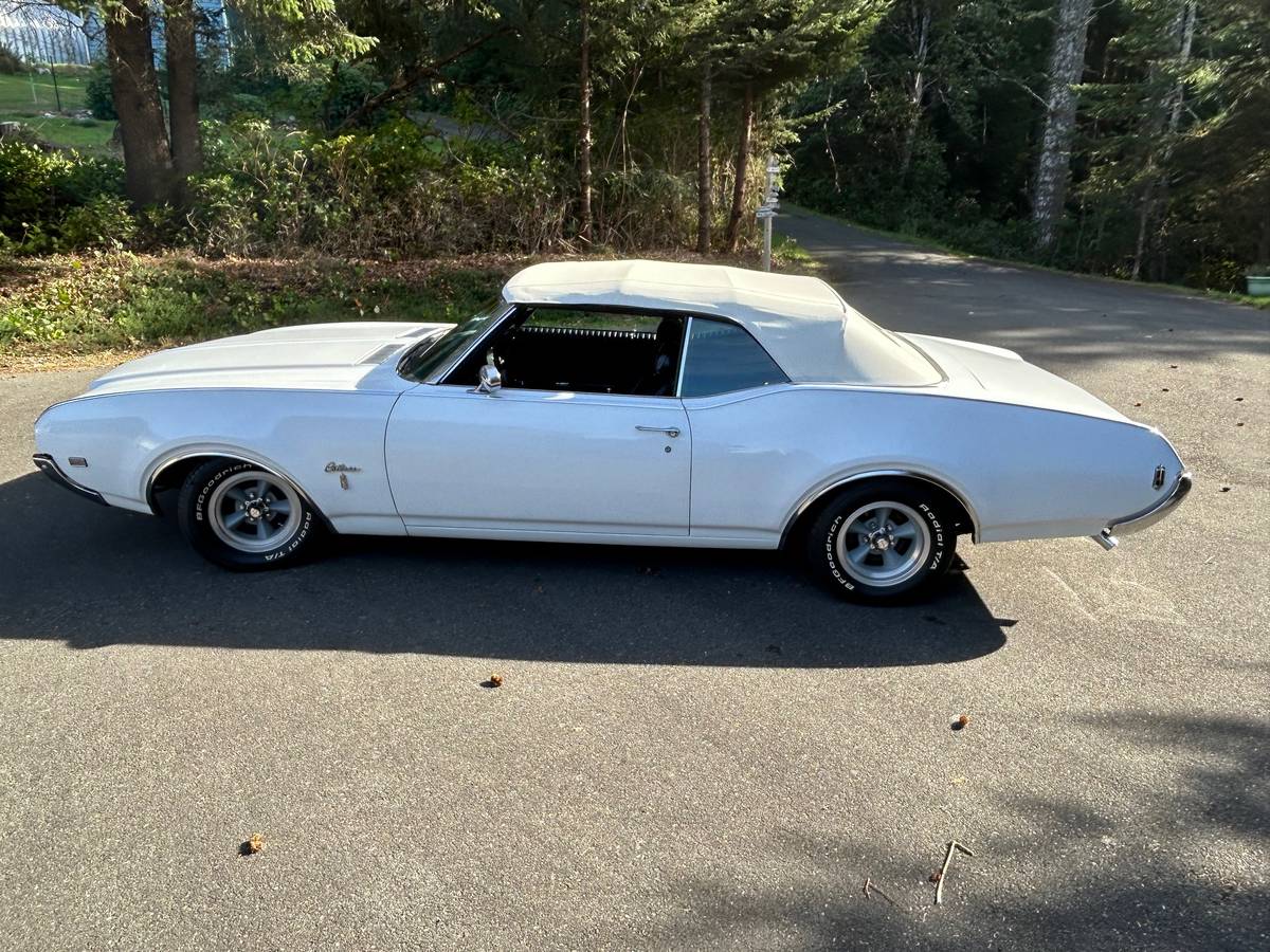 Oldsmobile-Cutlass-convertible-1969-2