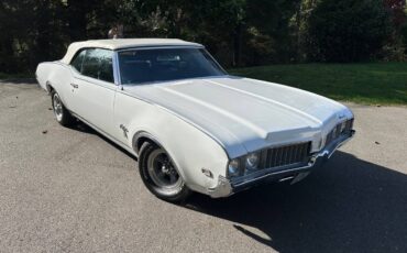 Oldsmobile-Cutlass-convertible-1969