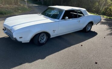 Oldsmobile-Cutlass-convertible-1969