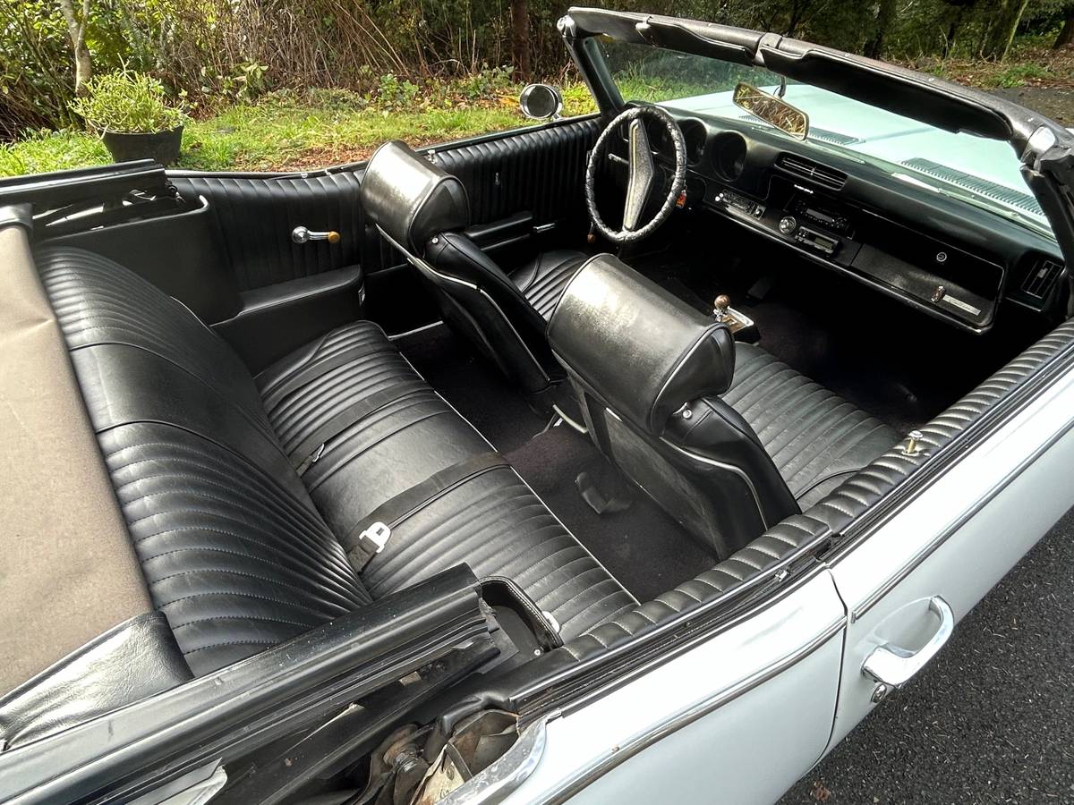 Oldsmobile-Cutlass-convertible-1969-5