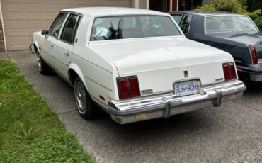 Oldsmobile-Cutlass-supreme-1985