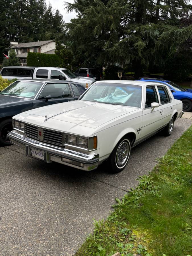 Oldsmobile-Cutlass-supreme-1985-4