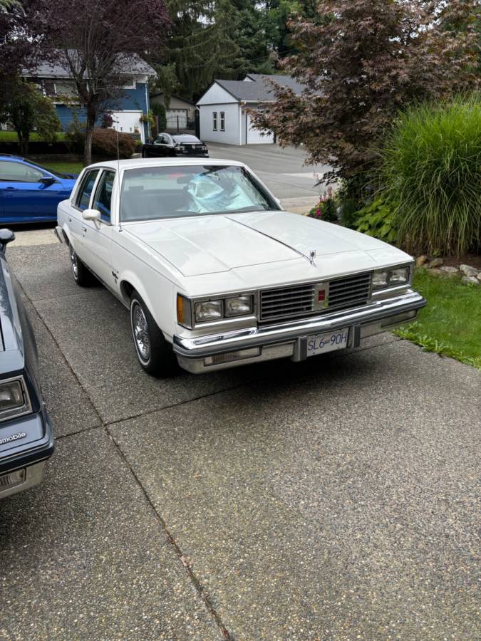 Oldsmobile-Cutlass-supreme-1985-5