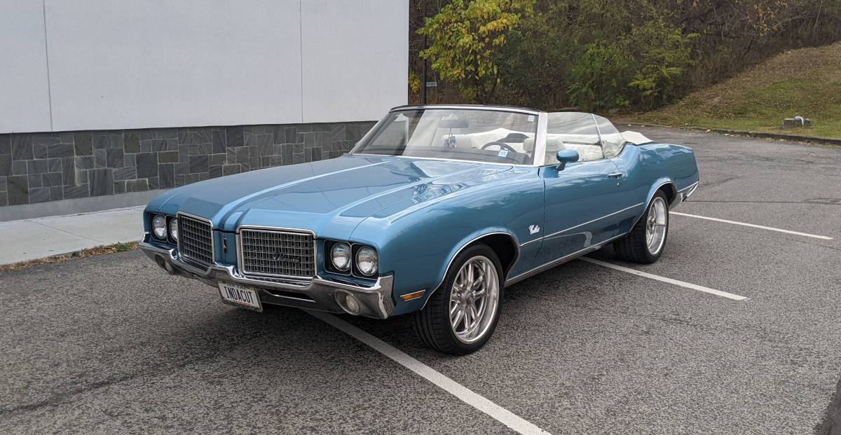 Oldsmobile-Cutlass-supreme-convertible-1972