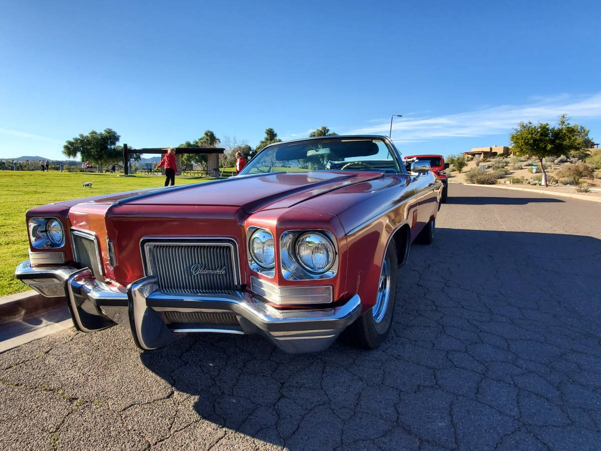 Oldsmobile-Delta-88-royale-convertible-1972-14