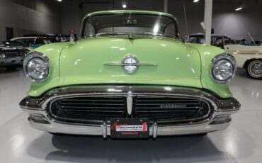 Oldsmobile-Eighty-Eight-1956-29