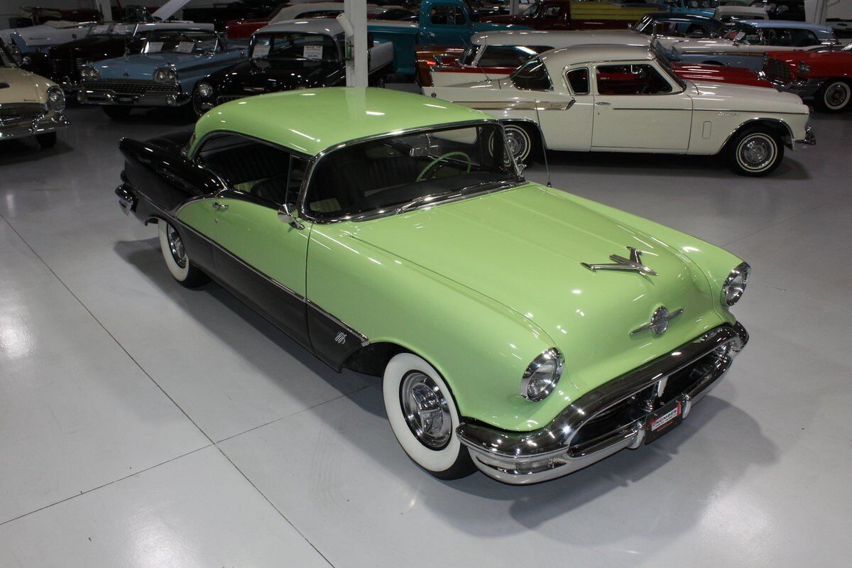 Oldsmobile-Eighty-Eight-1956-6