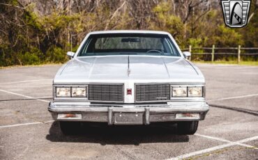 Oldsmobile-Eighty-Eight-1984-9