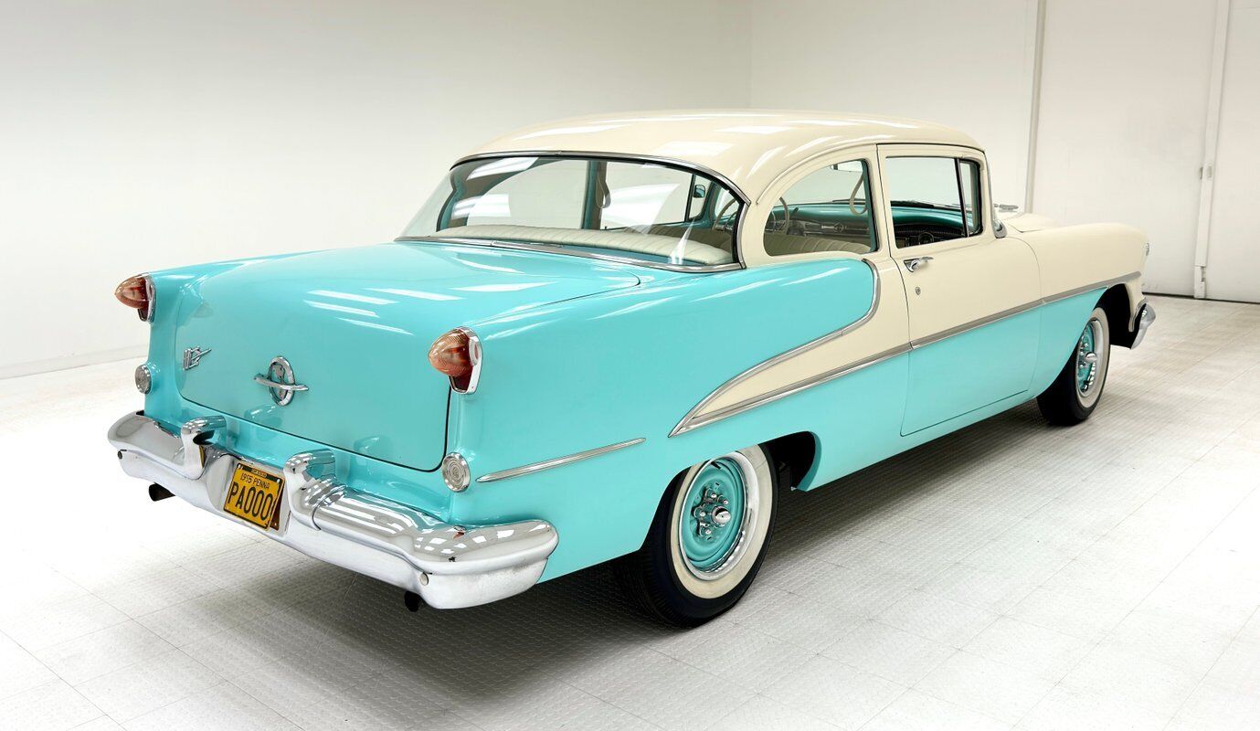 Oldsmobile-Eighty-Eight-Berline-1955-4