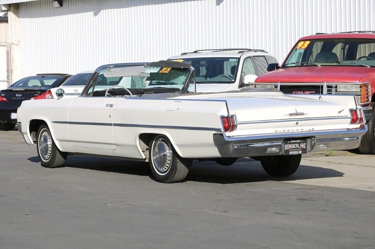 Oldsmobile-Eighty-Eight-Cabriolet-1963-4