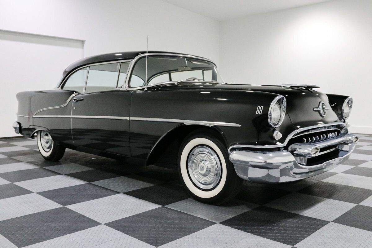 Oldsmobile Eighty-Eight Coupe 1955