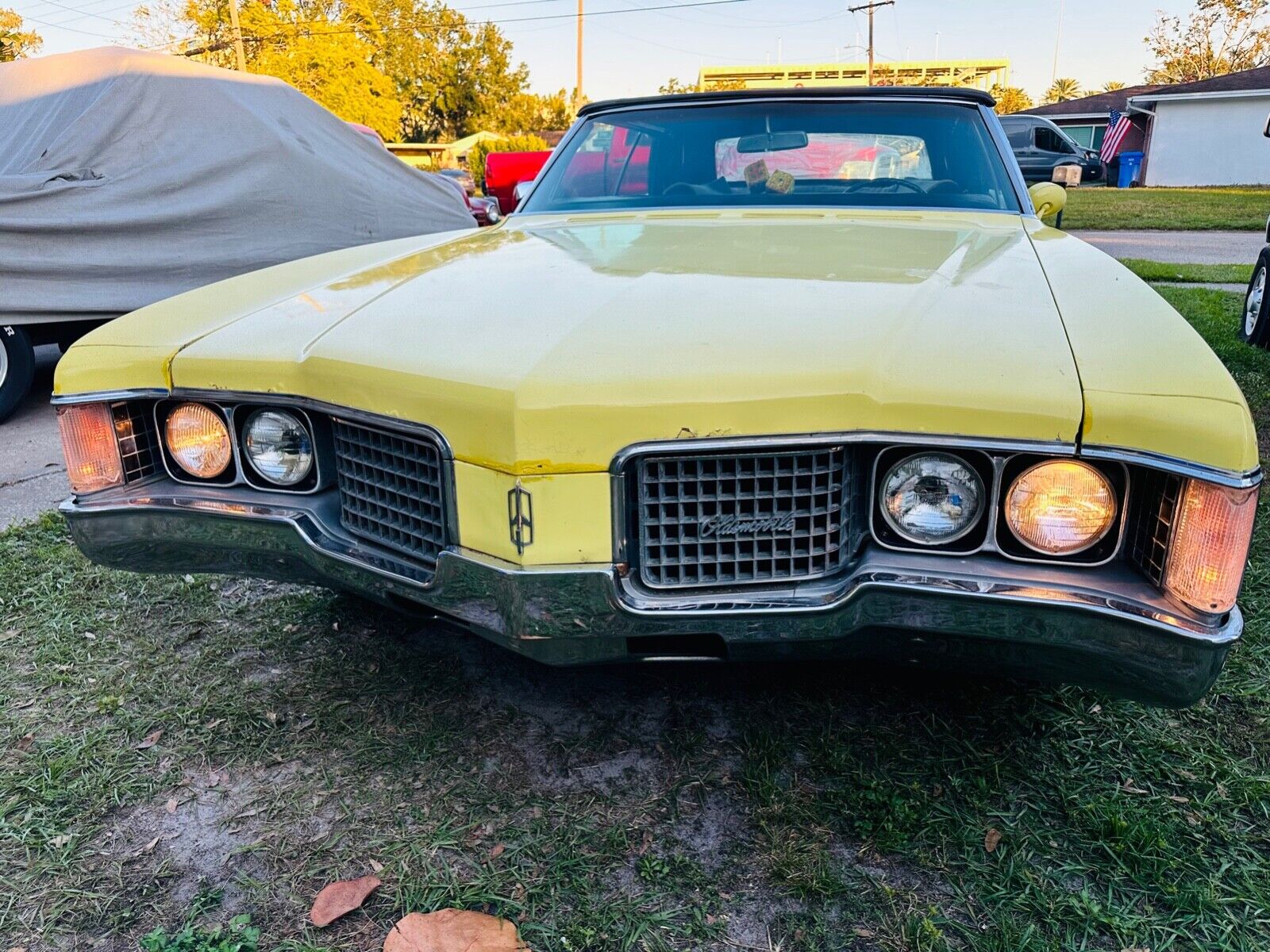 Oldsmobile-Ninety-Eight-Cabriolet-1962-24