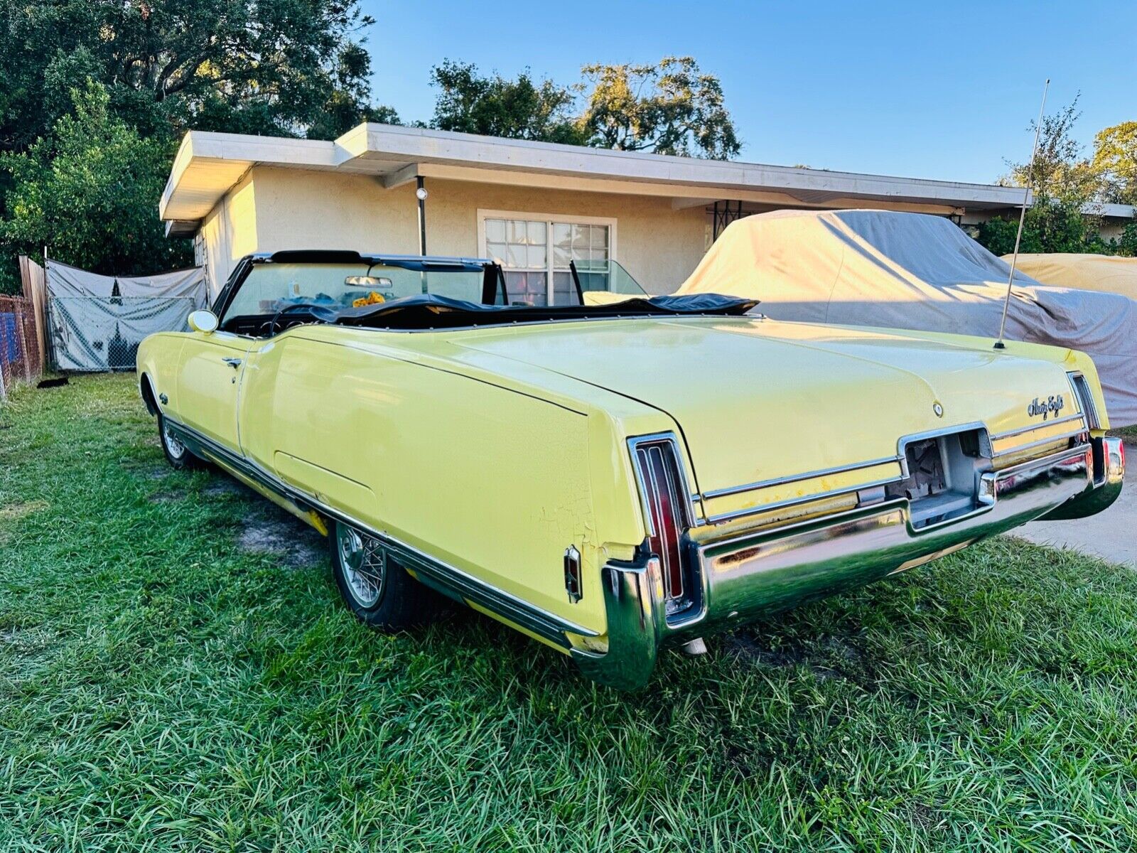 Oldsmobile-Ninety-Eight-Cabriolet-1962-7