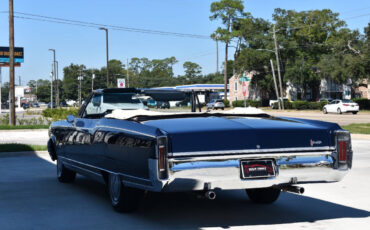 Oldsmobile-Ninety-Eight-Cabriolet-1966-16