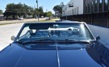 Oldsmobile-Ninety-Eight-Cabriolet-1966-29