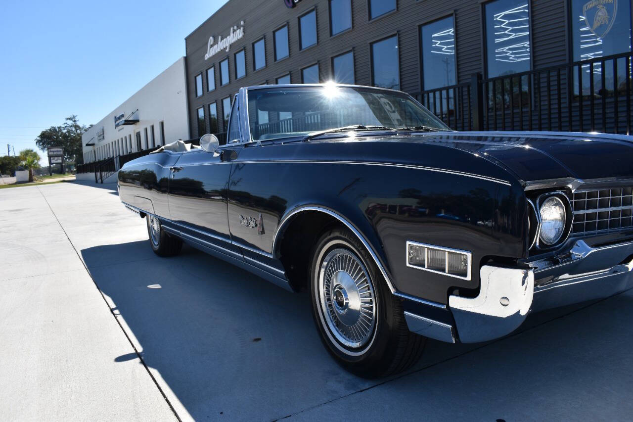 Oldsmobile-Ninety-Eight-Cabriolet-1966-30