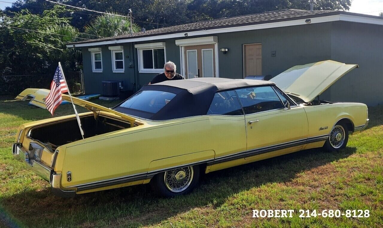 Oldsmobile-Ninety-Eight-Coupe-1968-5