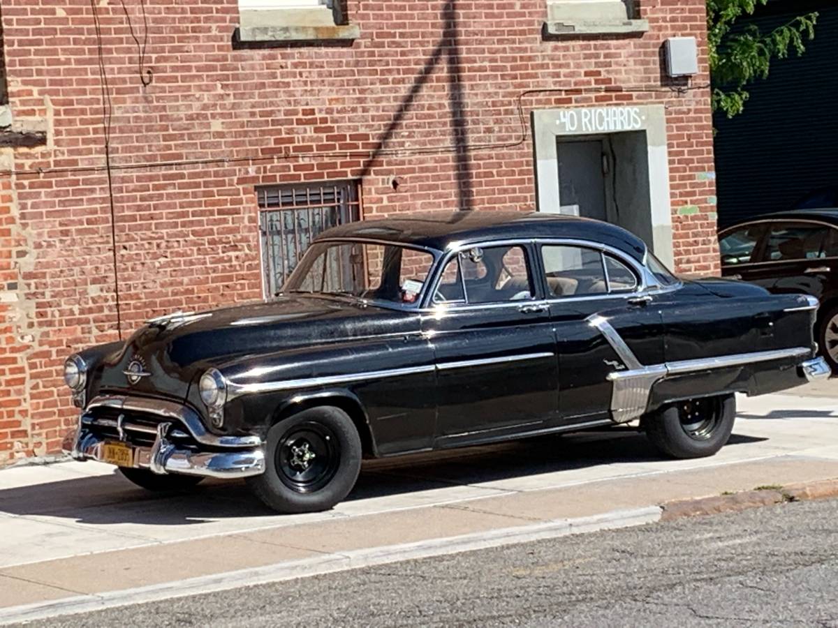 Oldsmobile-Ninety-eight-1952-4