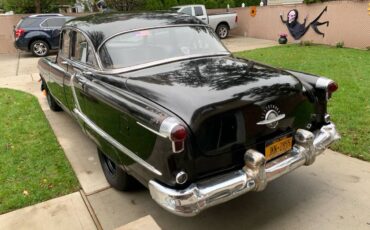 Oldsmobile-Ninety-eight-1952-5